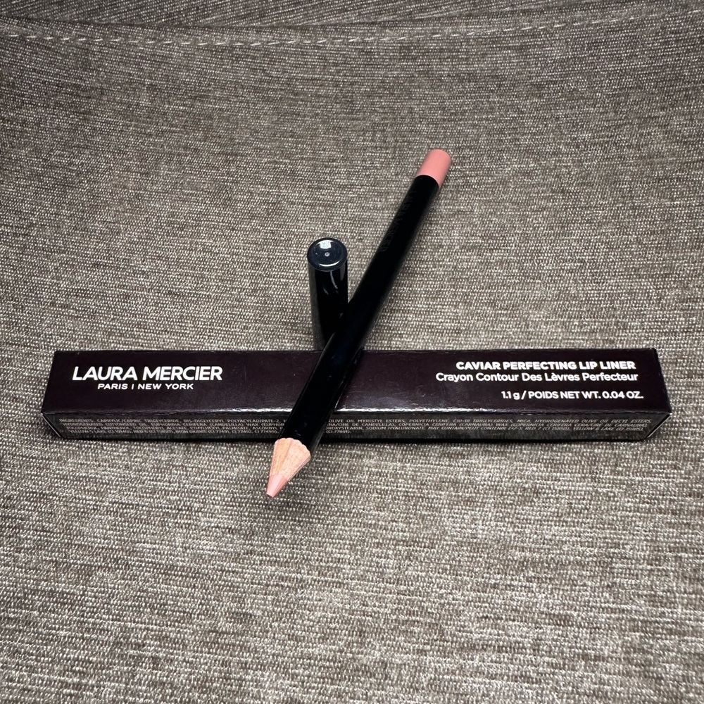 Laura Mercier Caviar Perfecting Lip Liner - Delicate Nude